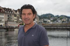 Konrad Fäh, Luzern: Nach diesem aussergewöhnlich heissen Sommer freue ich mich vor allem auf die Abkühlung. In den vergangenen Monaten bin ich fast ständig draussen gewesen, jetzt habe ich wieder Zeit, ein gutes Buch zu lesen. Und kulinarisch gesehen kann ich es kaum erwarten, wieder Pilze zu essen. (Bild: Antonio Russo)