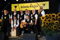 Die Flüeler Sängerknaben bei ihrem Auftritt auf der Hauptbühne. (Bild: Urs Hanhart, Altdorf, 8. September 2018)
