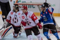 Der Zuger Carl Kingberg (rechts) jubelt nach seinem Tor zum 1:0. (Bild: Keystone/Urs Flüeler (Zug, 8. September 2018)).