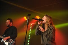 Anna Rossinelli bei ihrem Konzert auf der Hauptbühne der «Uri 18». (Bild: Urs Hanhart, Altdorf, 8. September 2018)