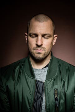 Poträtbild mit Rapper Stress (Bild: Philipp Schmidli (Pfäffikon, 25. November 2014)