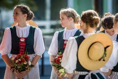 Die Ehrendamen.