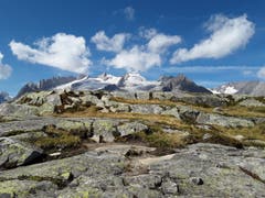 Zwischen Moosfluh und Bettmeralp begegnet dem Wanderer diese Bergkulisse. (Bild: Bruno Ringgenberg, 8. September 2018)