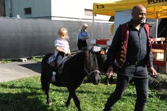 Ponyreiten im Kinderland. (Bild: Urs Hanhart, Altdorf, 8. September 2018)
