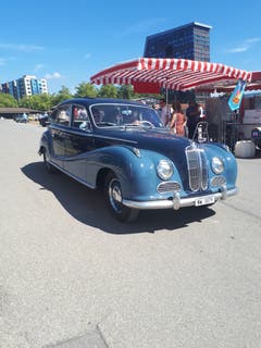 Oldtimertreffen Stierestallung in Zug. (Bild: Heinrich Inderbitzin, 9. September 2018)
