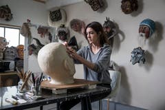 Petra Büchli in ihrem Atelier an der Wyssmattstrasse in Kriens. (Bilder: Manuela Jans-Koch (28. Dezember 2018))
