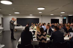 Christoph Hürsch übt in Form einer Parabel augenzwinkernd Kritik am Stadtrat.