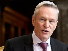 Der Berner Ständerat Werner Luginbühl anlässlich eines Auftritts im Ständerat. (Bild: KEYSTONE/ANTHONY ANEX)
