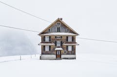 Der Lachener Fotograf Patrick Lambertz widmet sich mit seiner Fotografie den Schweizer Chalets.