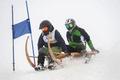 Vermummt: Felix Zurbuchen und Christian Steiner (Bild: Eveline Beerkircher (Sattel, 12. Januar 2019))