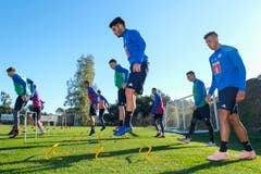 Idriz Voca, Oliver Custodio, Lazar Cirkovic, Christian Schneuwly, Silvan Sidler, Francisco Rodriguez, Ruben Vargas, Tomi Juric und Lucas Alves im Training auf Marbella. (Bild: Martin Meienberger (13. Januar 2019))