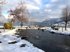 Winterstimmung bei null Grad im Buochser Seebecken. (Edith Pargger (11. Januar 2019))