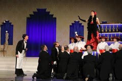 Impressionen aus dem Stück «Ball im Savoy» der Operette Sirnach.