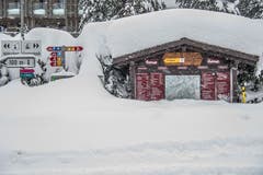 Ans Wandern denken wohl die wenigsten - ausser man ist mit Schneeschuhen unterwegs. (Bild: Nadia Schärli (Andermatt, 14. Januar 2019))