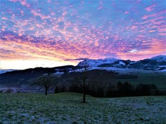 Morgenrot-Schlechtwetter droht; Abendrot-Gutwetterbot. Diese Bauernregel stimmt für heute definitiv nicht. (Bild: Peter Helfenstein, Hergiswil bei Willisau, 15. Januar 2019)