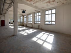 Historische Halle in der ehemaligen Porzellanfabrik. (Bild: KEYSTONE/GAETAN BALLY)