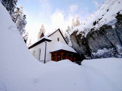 Die Felsenkapelle St. Michael im Winterkleid. (Markus Brülhart (Rigi Kaltbad, 15. Januar 2019))