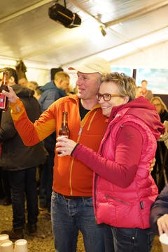 Das Projekt ist gestartet, die Bauherren Sabine und Sämi Zgraggen dürfen sich freuen. (Bild pd/Kuno Scheuber, Alpnach, 14. Januar 2019)