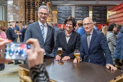 Von links: Vize-Parlamentspräsident Beat Rütsche, Parlamentspräsidentin Barbara Frei, Stadtpräsident Thomas Scheitlin. (Bild: Urs Bucher, 15. Januar 2019)