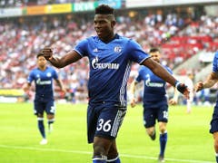 Statt um die Europacup-Plätze mitzuspielen steckt Breel Embolo mit Schalke 04 im Abstiegskampf. Die Reserve auf Platz 16 beträgt momentan bloss vier Punkte (Bild: KEYSTONE/EPA/FRIEDEMANN VOGEL)