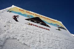 Vereiste Toblerone-Werbetafel auf dem Säntis (Bild: Vreni Tanner)