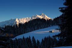 Auf einer Schneewanderung Richtung Hochalp. (Bild: Thomas Ammann)