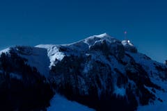 Der Hohe Kasten im Mondschein - aufgenommen zwischen Resspass und Fänerenspitz. (Bild: Remo Schläpfer)