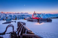 Die Bergbahnen Flumserberg haben insgesamt 17 verschiedene Fahrzeuge für die Ski-Pisten, Loipen, Wanderwege oder die Schlittenabfahrt. (Bild: Urs Bucher)