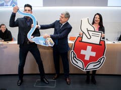 Dem E-Voting den Stecker ziehen: Das will ein überparteiliches Komitee mit einer Volksinitiative. Die Initianten verlangen ein Moratorium. (Bild: KEYSTONE/ANTHONY ANEX)