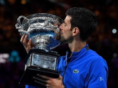 Mit seinem siebten Sieg am Australian Open ist Novak Djokovic alleiniger Rekordhalter in Down Under (Bild: KEYSTONE/EPA AAP/JULIAN SMITH)