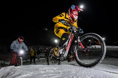An der dritten Snow Bike Challenge absolvierten ambitionierte Biker einen Parcours. (Bild: Philipp Schmidli, Engelberg, 26. Januar 2019)
