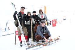Auch junge Athleten versetzten sich in längst vergangene Zeiten. (Bild: Remo Infanger (Andermatt, 26. Januar 2019))
