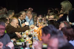 Die Stimmzettel werden eingesammelt, die Spannung steigt. (Bild: Boris Bürgisser (Sursee, 29. Januar 2019))