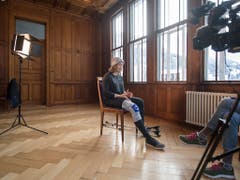 Sie kann in Are nicht auf Medaillenjagd gehen: die verletzte Olympiasiegerin Michelle Gisin (Bild: KEYSTONE/URS FLUEELER)
