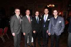 Auch der Kanton Uri war vertreten: Volkswirtschaftsdirektor Urban Camenzind, IHZ-Vorstandsmitglied und VRP Dätwyler AG Paul J. Hälg, Finanzdirektor Urs Janett, IHZ-Präsident Andreas Ruch und EWA-CEO Werner Jauch. (Bild: PD)