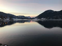 Bitterkalter Wintermorgen. Auf dem Weg zur Arbeit. (Bild: Enrico Schildknecht (Oberägeri, 4. Januar 2019))