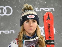 Mikaela Shiffrin - gute Laune sieht anders aus (Bild: KEYSTONE/EPA/CHRISTIAN BRUNA)