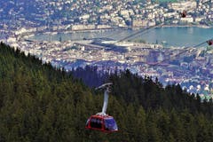 Blick von Fräkmüntegg auf Luzern mit der Luftseilbahn «Dragon Ride». (Bild: Paul von Allmen, Fräkmüntegg, 7. Oktober 2019)