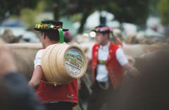 Einlauf der Sennen mit dem Vieh an der Viehschau Appenzell. (Bild: Nicolas Giovanettoni)