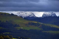 Bedeckte Churfirsten. (Bild: Walter Schmidt)