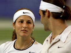 Schöne Erinnerungen: An den Olympischen Spielen 2000 in Sydney lernte Roger Federer seine spätere Frau Mirka Vavrinec kennen und lieben. Am Hopman Cup 2001 spielten die beiden sogar Mixed (Bild: KEYSTONE/EPA/GREG WOOD)