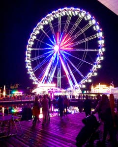 Die Lozärner Määs gegen Mitternacht. (Bild: Prisca Maria Wicki, Luzern, 12. Oktober 2019)