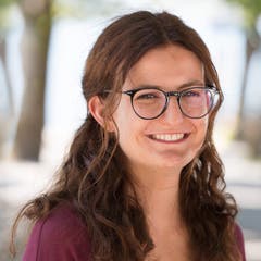 Julia Jana Küng, Liste 5 - Alternative der Grünen und CSP-Junge Alternative, Zug, Praktikantin Radiojournalismus, 2001.Nicht gewählt – 443 Stimmen.
