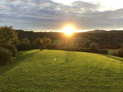 Aufgehende Sonne über Rotmonten. (Bild: Armin Kappeler)