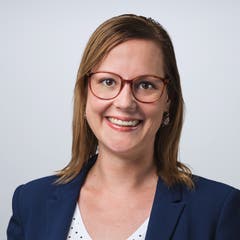 Fabienne Roschi, Liste 7 - CVP Frauen, Baar, Assistentin Geschäftsleitung, 1988.Nicht gewählt – 307 Stimmen.