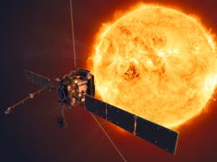 Der Solar Orbiter soll die Sonnenphysik studieren. Mit an Bord ist ein Röntgenteleskop der Fachhochschule Nordwestschweiz. (Künstlerische Darstellung) (Bild: ESA/ATG medialab)