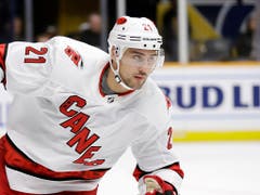 Nino Niederreiter, bei den Carolina Hurricanes einer der Leistungsträger (Bild: KEYSTONE/AP/MARK HUMPHREY)