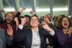 Franziska Ryser (Grüne) freut sich über ihre Wahl in den Nationalrat. (Bild: Benjamin Manser)