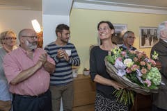 Die frisch gewählte Obwaldner Nationalrätin Monika Rüegger SVP freut sich über ihre Wahl in den Nationalrat. (Urs Flüeler/Keystone, Sarnen, 20. Oktober 2019)