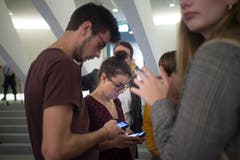 Die National- und Ständeratswahlen im Pfalzkeller in St. Gallen. (Bild: Benjamin Manser)